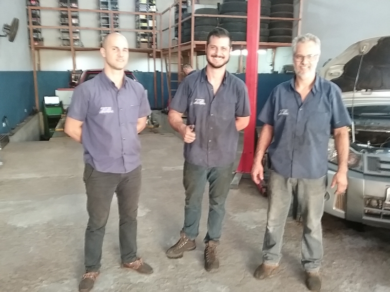 Zava Auto Center Oriato, Robert e william s a platina