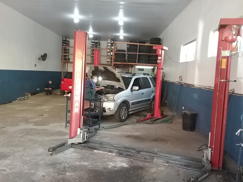 Zava Auto Center s a platina