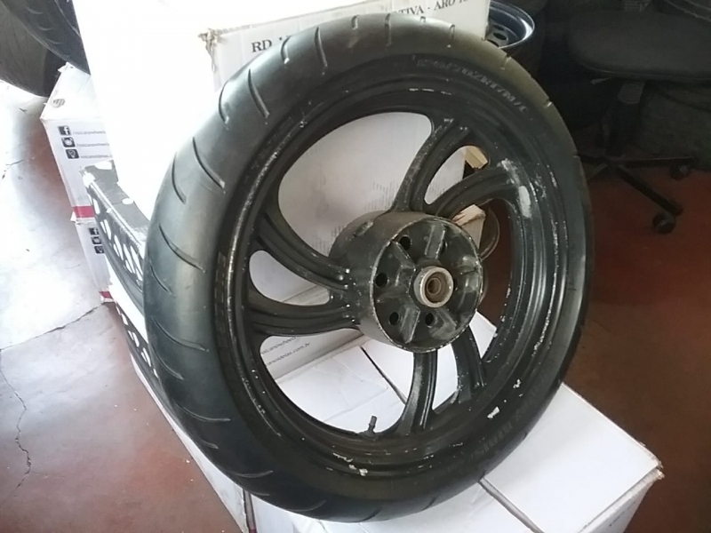 Roda traseira moto Yamaha ar 17 pneu Bridgestone 120 ou 17 350 sap